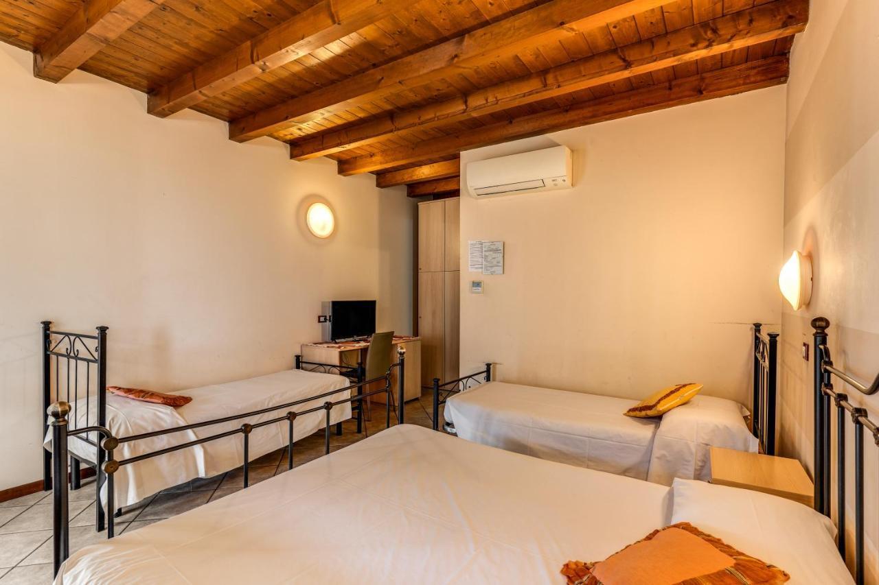 Agriturismo Pozzo Fiorito Castiglione Delle Stiviere Εξωτερικό φωτογραφία
