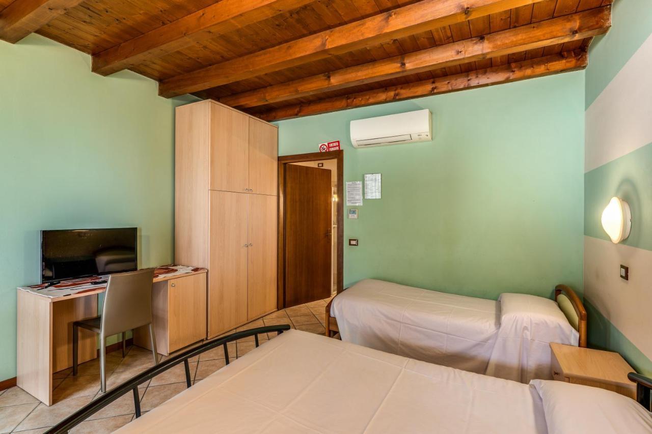 Agriturismo Pozzo Fiorito Castiglione Delle Stiviere Εξωτερικό φωτογραφία