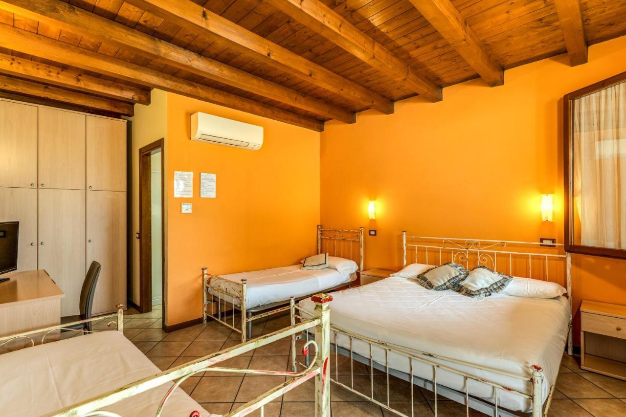 Agriturismo Pozzo Fiorito Castiglione Delle Stiviere Εξωτερικό φωτογραφία